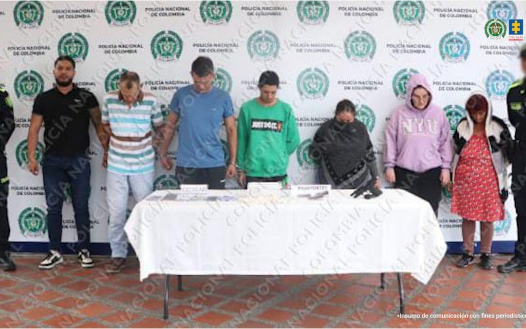 Judicializados presuntos integrantes de red narcotraficante que enviaba viajeros a Francia con estupefacientes en su cuerpo