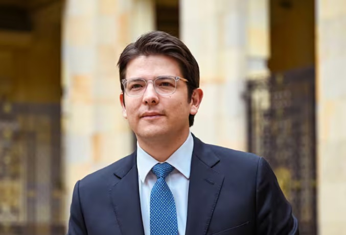 Juez del Sistema Penal para Adolescentes sentencia a siete años al menor que atacó a Miguel Uribe Turbay