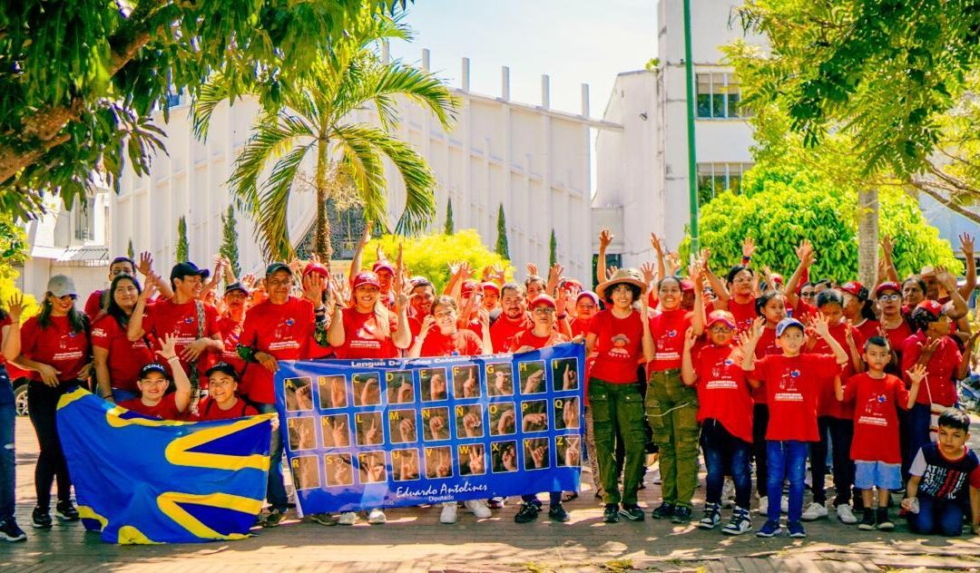 Éxito y emoción en la marcha conmemorativa de la comunidad sorda en Yopal